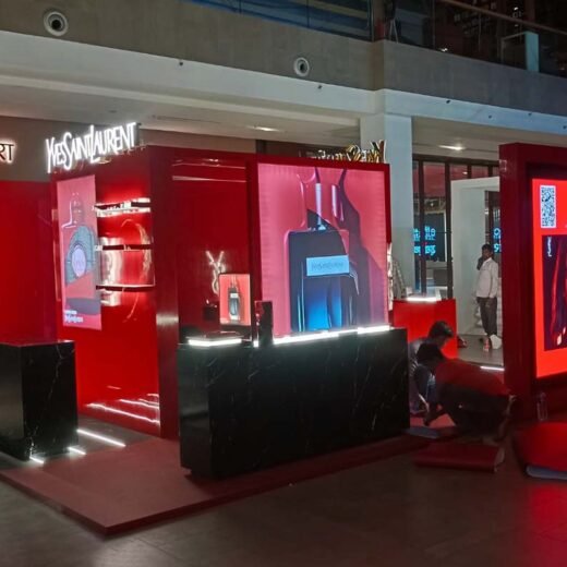 YSL – VALENTINES DAY PODIUM