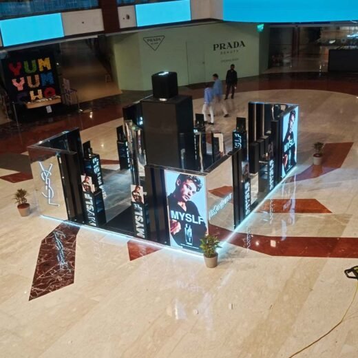 YSL – MYSLF PODIUM