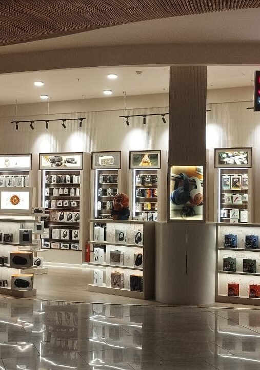 Si – SILICON - TRAVEL ACCESSORIES (BIAL – duty free)