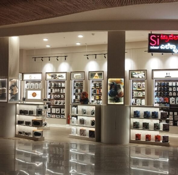 Si – SILICON - TRAVEL ACCESSORIES (BIAL – duty free)
